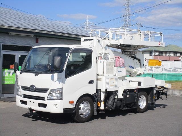 Hino DUTRO 2017 — фото автомобиля