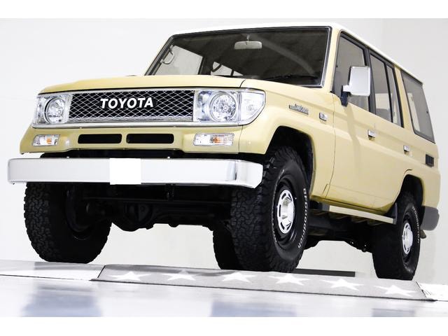 Toyota LAND CRUISER PRADO 1992 — фото автомобиля
