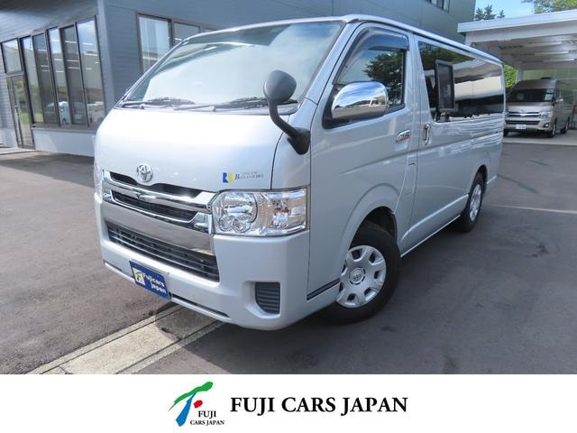 Toyota HIACE VAN 2018 — фото автомобиля 1