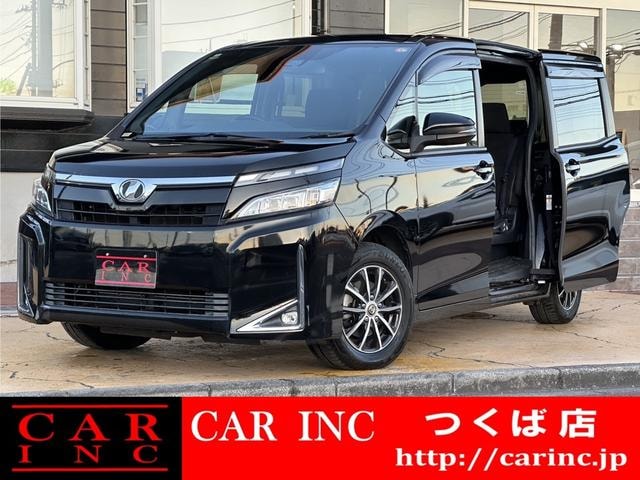 Toyota VOXY 2018 — фото автомобиля 1