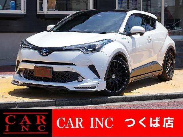 Toyota C-HR 2017 — фото автомобиля 1