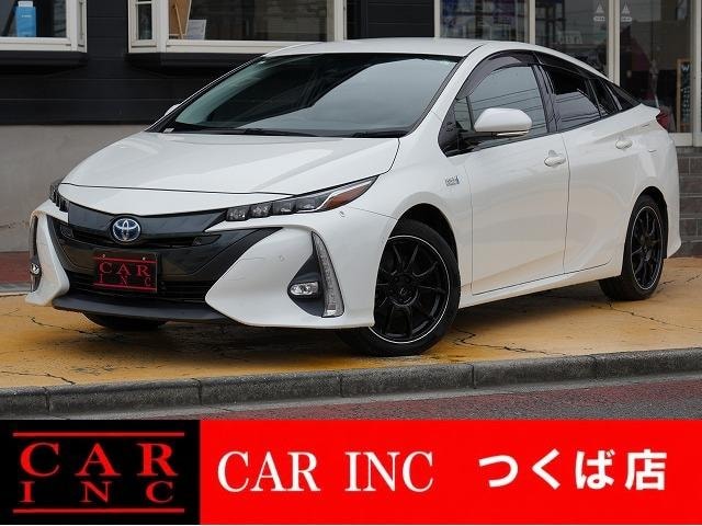 Toyota PRIUS PHV 2017 — фото автомобиля 1