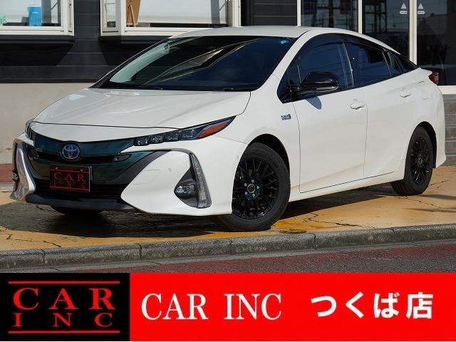 Toyota PRIUS PHV 2017 — фото автомобиля 1