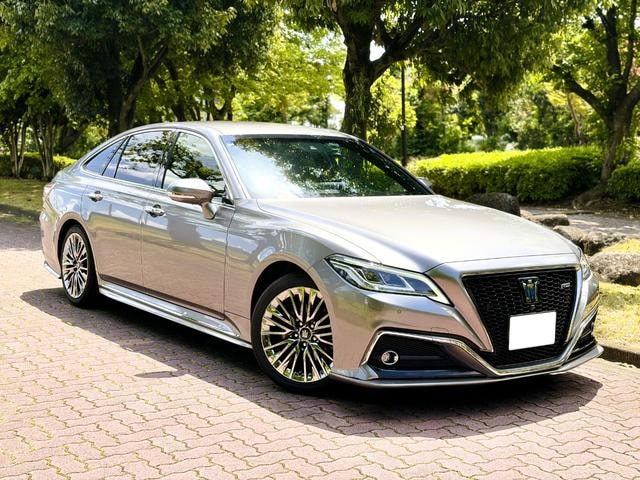 Toyota CROWN HYBRID 2021 — фото автомобиля 1