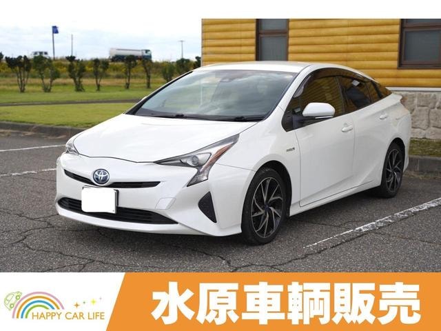 Toyota PRIUS 2016 — фото автомобиля 1
