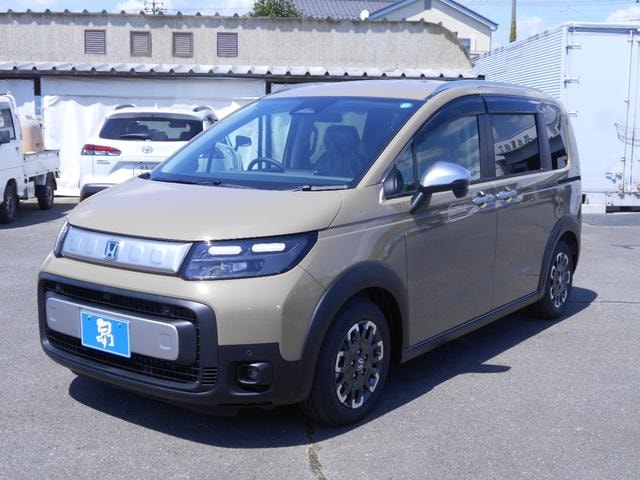 Honda FREED 2026 — фото автомобиля 1