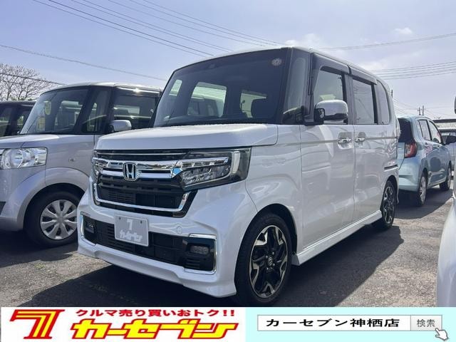 Honda N-BOX CUSTOM 2021 — фото автомобиля 1