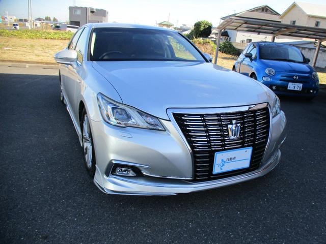 Toyota CROWN HYBRID 2013 — фото автомобиля