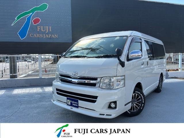 Toyota HIACE WAGON 2012 — фото автомобиля 1