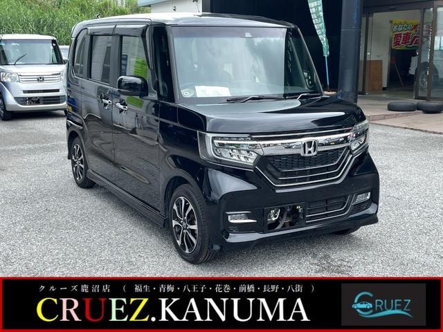 Honda N-BOX CUSTOM 2018 — фото автомобиля 1