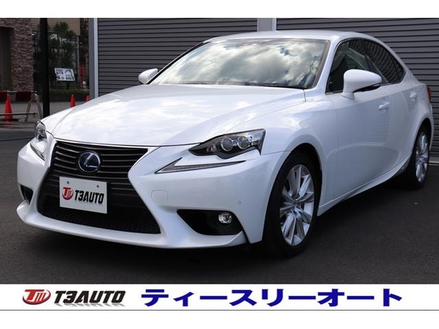 Lexus IS 2015 — фото автомобиля