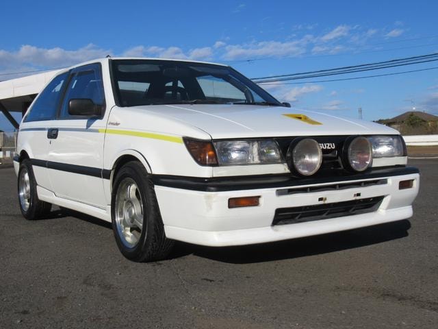 Isuzu GEMINI 1987 — фото автомобиля 1