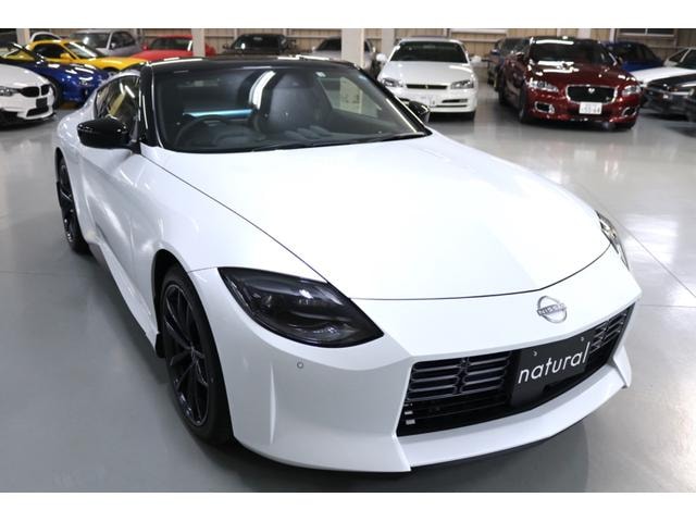 Nissan FAIRLADY Z 2022 — фото автомобиля