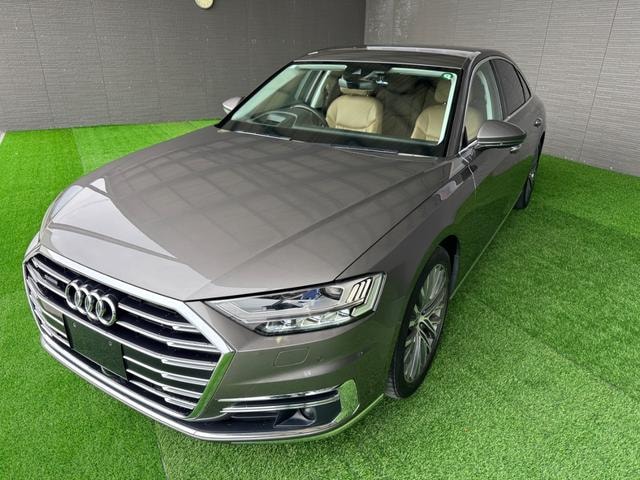 Audi A8 2019 — фото автомобиля 1