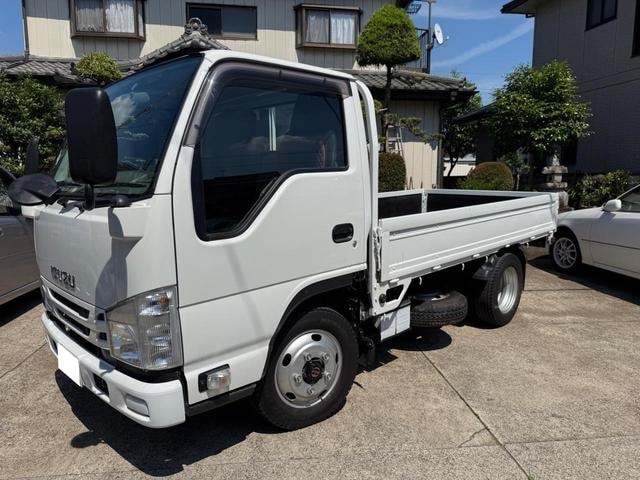 Isuzu ELF TRUCK 2016 — фото автомобиля 1