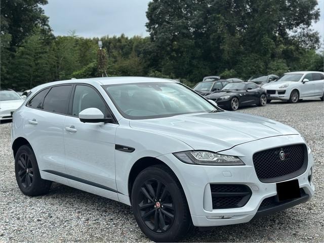 Jaguar F-PACE 2019 — фото автомобиля 1