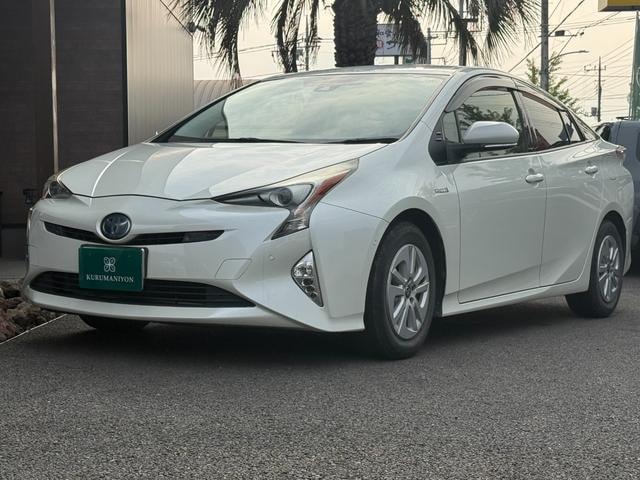 Toyota PRIUS 2016 — фото автомобиля 1