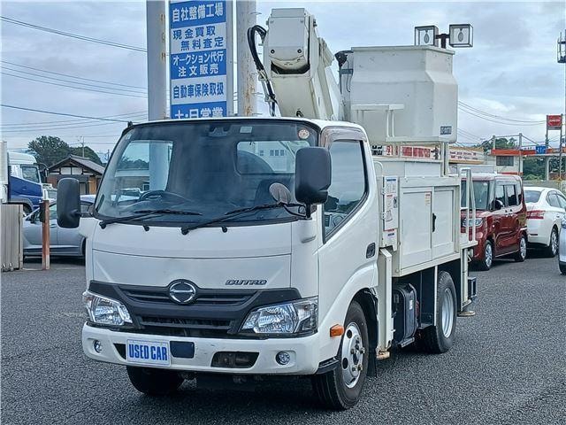 Hino DUTRO 2018 — фото автомобиля