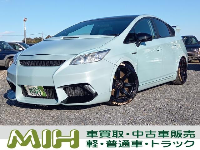 Toyota PRIUS 2010 — фото автомобиля 1