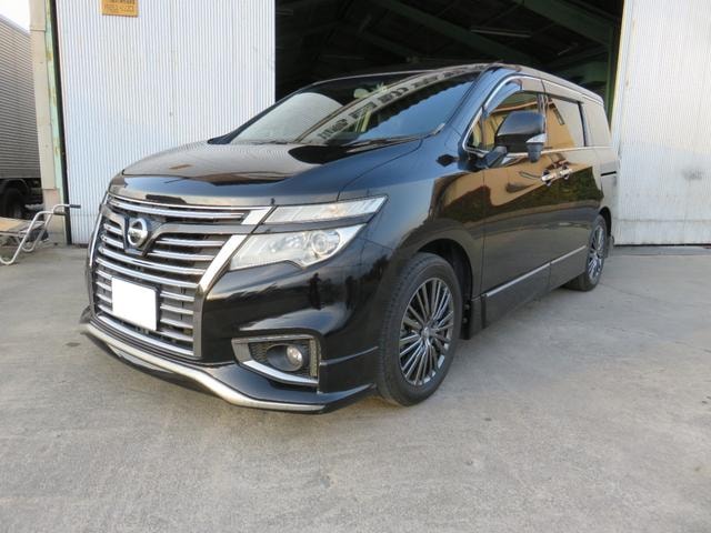 Nissan ELGRAND 2015 — фото автомобиля
