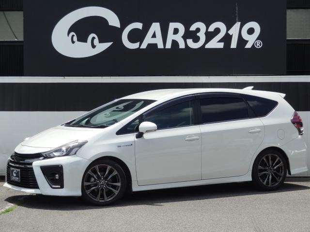 Toyota PRIUS ALPHA 2016 — фото автомобиля 1