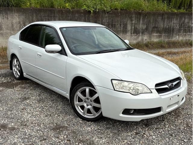 Subaru LEGACY B4 2005 — фото автомобиля 1
