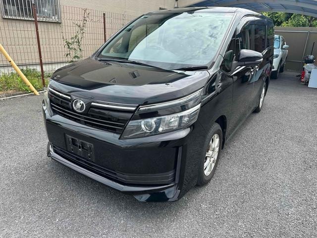 Toyota VOXY 2014 — фото автомобиля