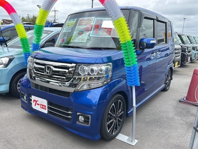 Honda N-BOX CUSTOM 2015 — фото автомобиля 1
