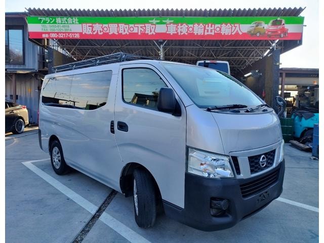 Nissan NV350CARAVAN VAN 2013 — фото автомобиля
