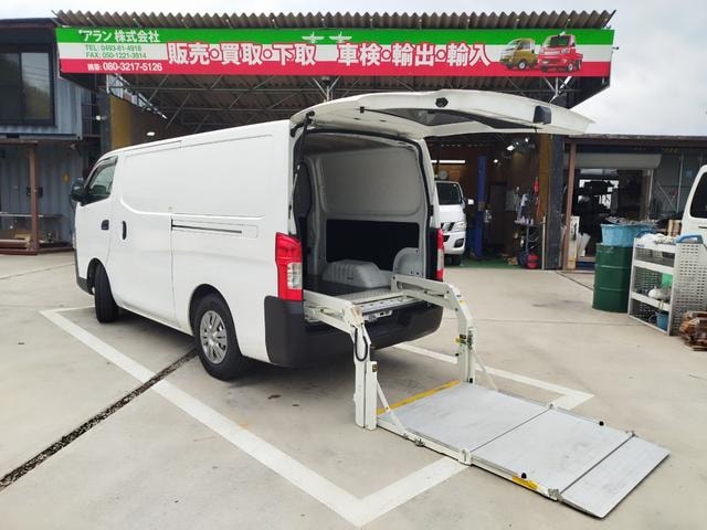 Nissan NV350CARAVAN VAN 2020 — фото автомобиля