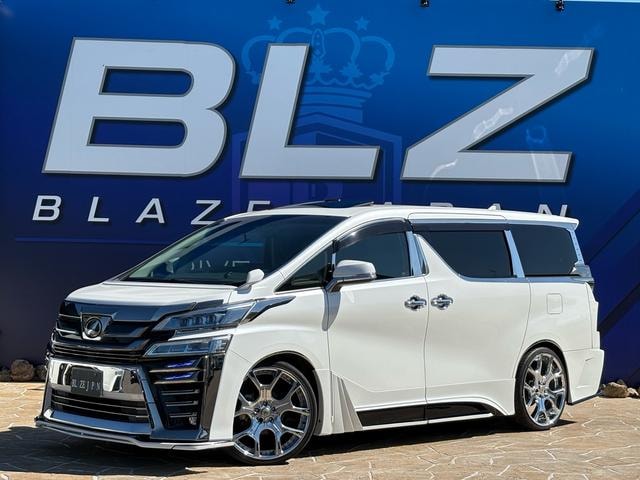 Toyota VELLFIRE 2018 — фото автомобиля 1