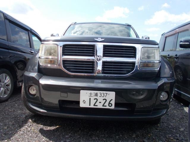 Dodge NITRO 2011 — фото автомобиля 1