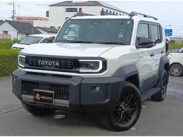 Toyota LAND CRUISER FJ 2026 — фото автомобиля