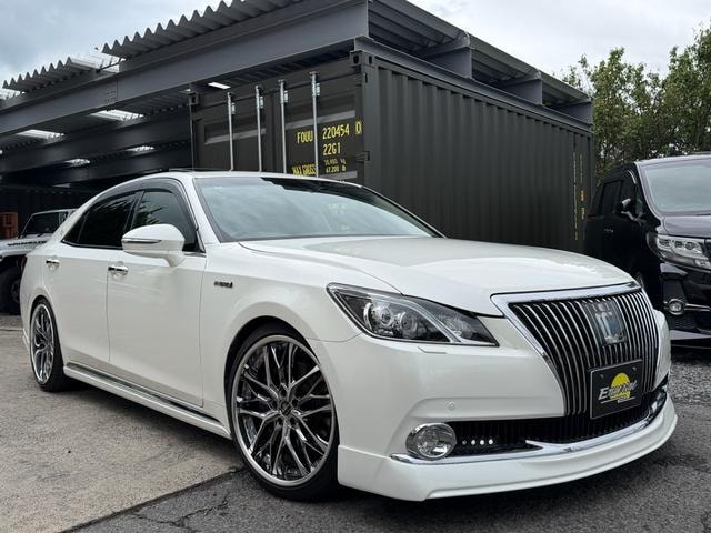 Toyota CROWN MAJESTA 2014 — фото автомобиля
