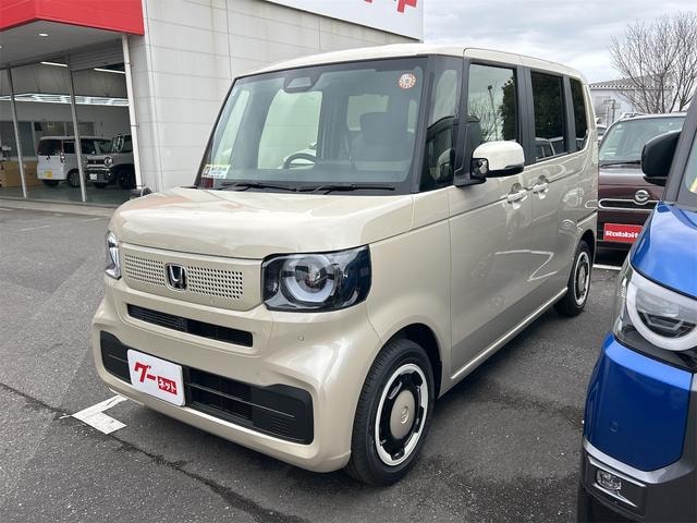 Honda N-BOX 2025 — фото автомобиля 1