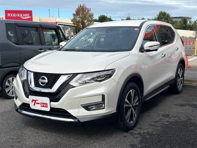 Nissan X-TRAIL 2018 — фото автомобиля 1