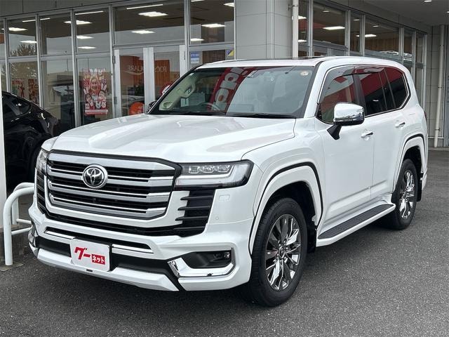 Toyota LAND CRUISER 2025 — фото автомобиля
