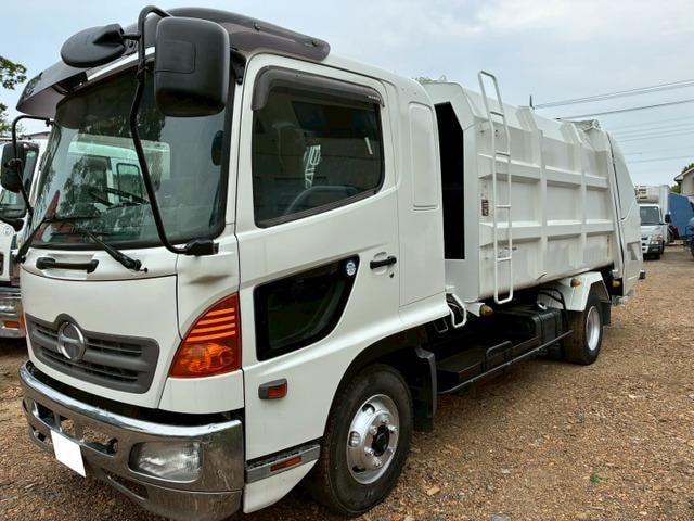 Hino RANGER 2016 — фото автомобиля 1