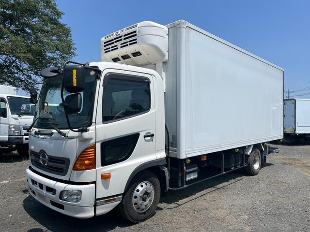 Hino RANGER 2016 — фото автомобиля 1