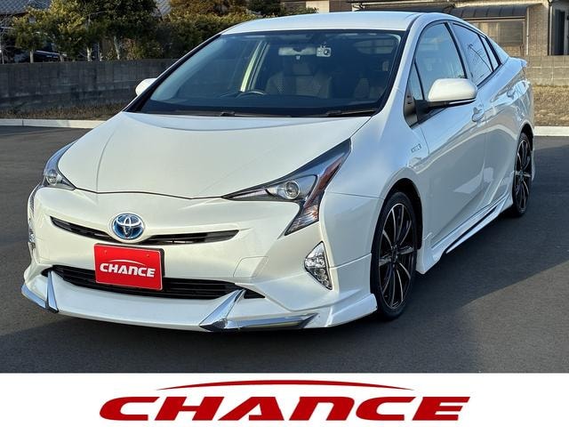 Toyota PRIUS 2016 — фото автомобиля 1