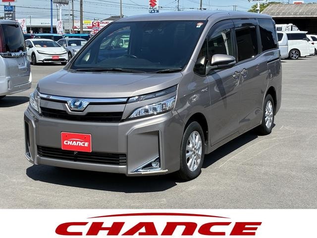 Toyota VOXY 2018 — фото автомобиля 1