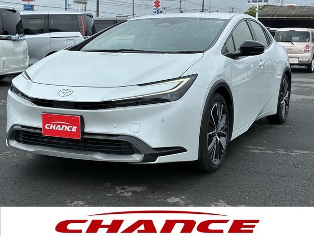 Toyota PRIUS 2023 — фото автомобиля 1
