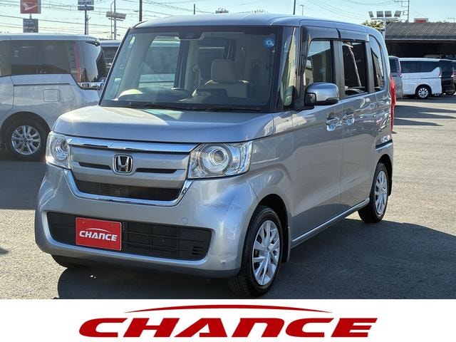 Honda N-BOX 2018 — фото автомобиля 1