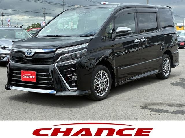 Toyota VOXY 2021 — фото автомобиля 1