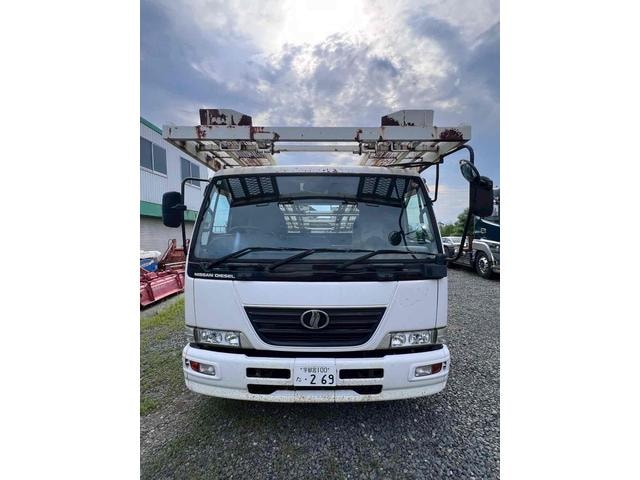 Ud Trucks CONDOR 2006 — фото автомобиля 1