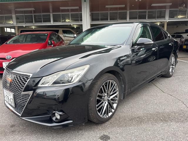 Toyota CROWN HYBRID 2013 — фото автомобиля