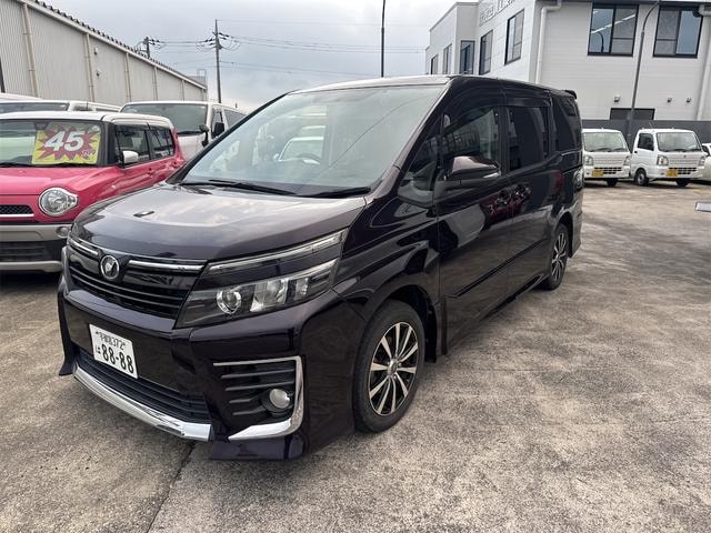Toyota VOXY 2014 — фото автомобиля 1