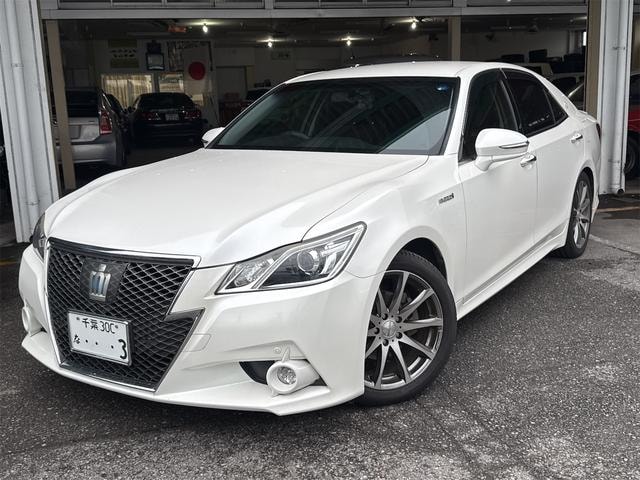Toyota CROWN HYBRID 2013 — фото автомобиля