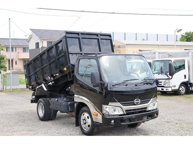 Hino DUTRO 2018 — фото автомобиля 1