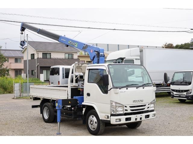 Isuzu ELF TRUCK 2017 — фото автомобиля 1